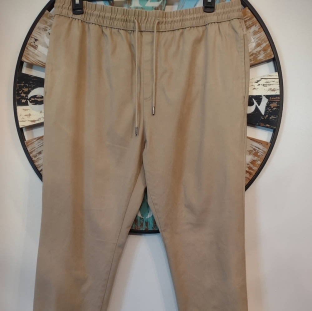 Large, Original Use, Khaki Color